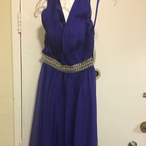 MacDuggal one of a kind Royal Blue size 4 NWT